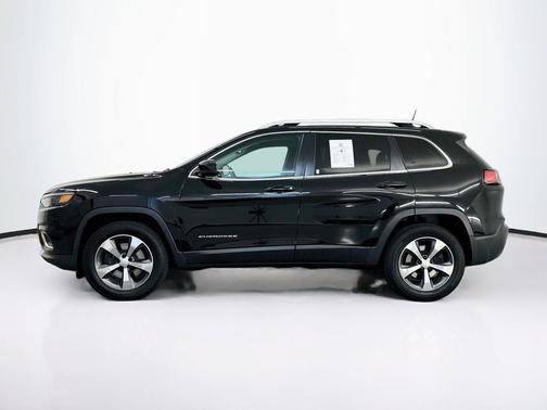 Diamond Black Crystal Pearlcoat 2019 Jeep Cherokee Limited