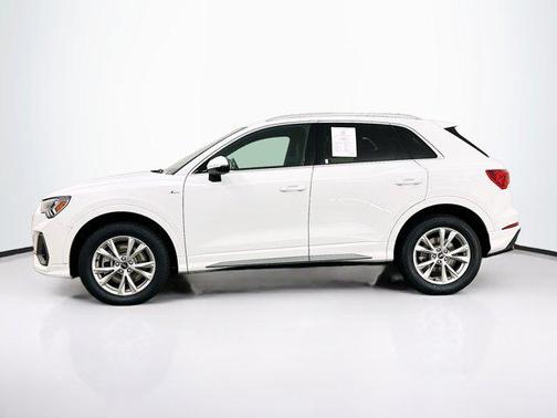 2023 Audi Q3 Premium 45 TFSI S line quattro Tiptronic