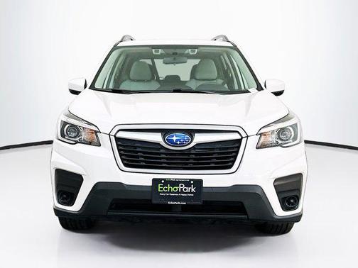 Crystal White Pearl 2019 Subaru Forester Premium