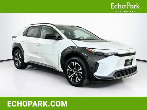 Wind Chill Pearl 2024 Toyota bZ4X XLE