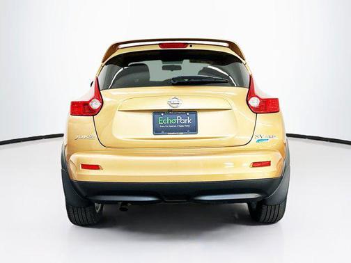 Atomic Gold 2013 Nissan Juke SV