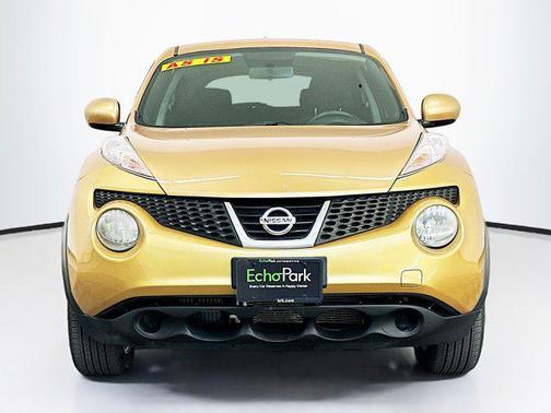 Atomic Gold 2013 Nissan Juke SV