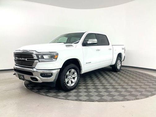 Photo 3 of 37 of 2021 RAM 1500 Laramie
