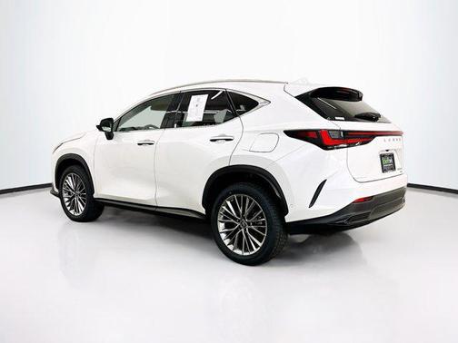 Eminent White Pearl 2022 Lexus NX 350h Luxury