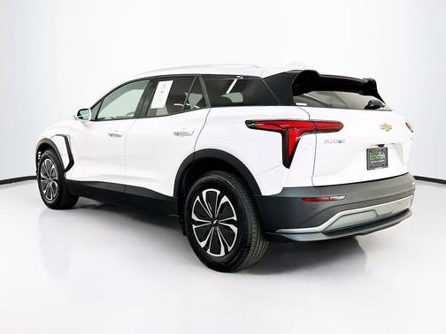 Summit White 2024 Chevrolet Blazer EV eAWD LT