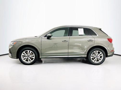 2024 Audi Q3 Premium 45 TFSI S line quattro Tiptronic