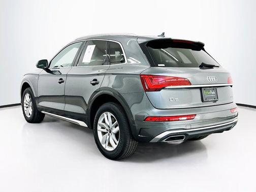 Daytona Gray Pearl Effect 2023 Audi Q5 45 S line Premium