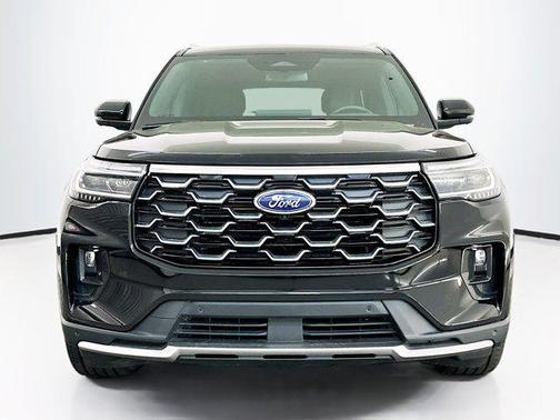 Agate Black Metallic 2025 Ford Explorer Platinum