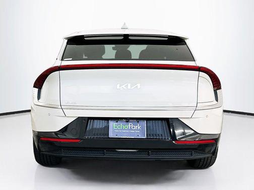 2022 Kia EV6 Wind