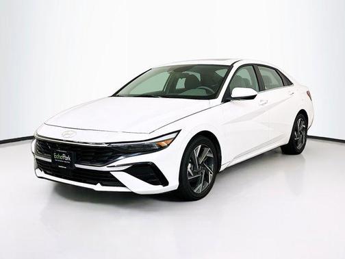 2025 Hyundai ELANTRA SEL