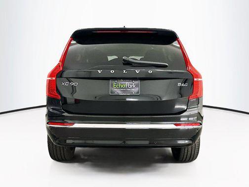 2025 Volvo XC90 B6 Plus 7-Seater