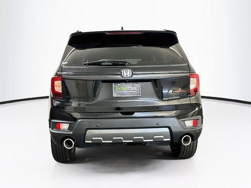 Crystal Black Pearl 2023 Honda Passport AWD TrailSport