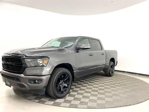 Photo 2 of 35 of 2020 RAM 1500 Big Horn