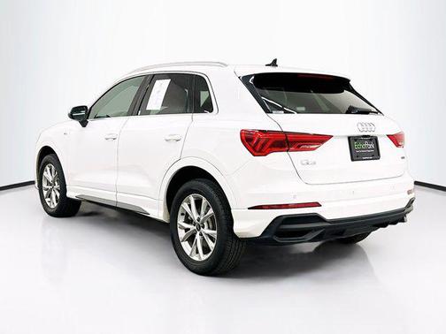 2023 Audi Q3 Premium 45 TFSI S line quattro Tiptronic