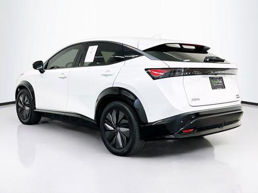 Everest White Pearl Tricoat 2024 Nissan ARIYA EVOLVE+