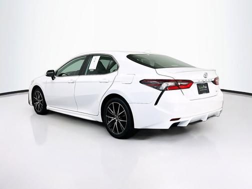Ice Cap 2024 Toyota Camry SE