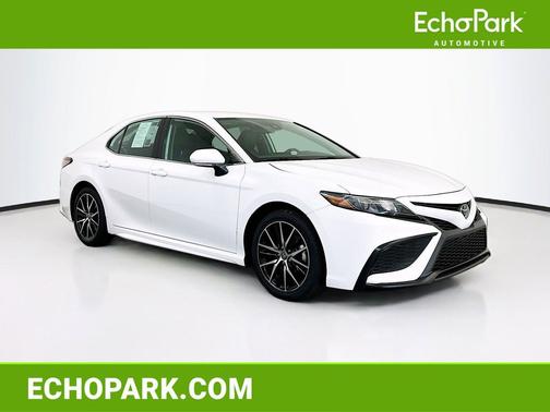 Ice Cap 2024 Toyota Camry SE