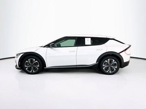 Snow White Pearl 2024 Kia EV6 Light Long Range