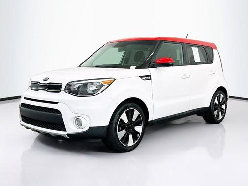 White w/Red Roof 2017 Kia Soul +