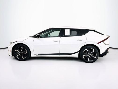 Snow White Pearl 2024 Kia EV6 GT-Line