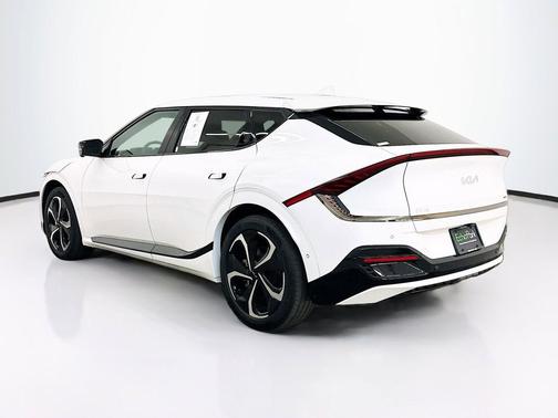 Snow White Pearl 2024 Kia EV6 GT-Line