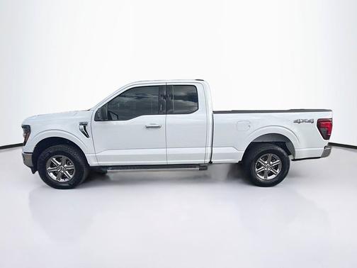 Oxford White 2024 Ford F-150 XLT