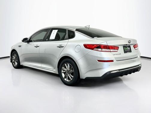 Sparkling Silver 2019 Kia Optima LX
