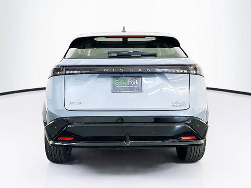 Boulder Gray Pearl 2024 Nissan ARIYA ENGAGE