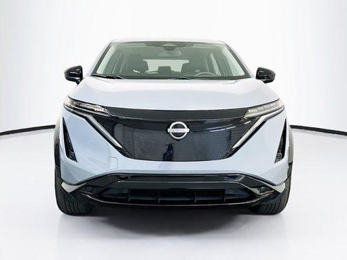 Boulder Gray Pearl 2024 Nissan ARIYA ENGAGE