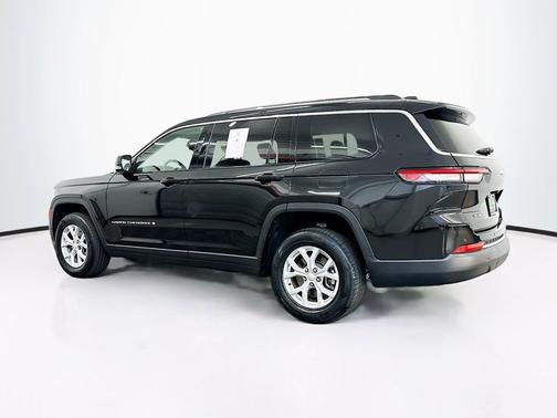 Diamond Black Crystal Pearlcoat 2023 Jeep Grand Cherokee L Limited