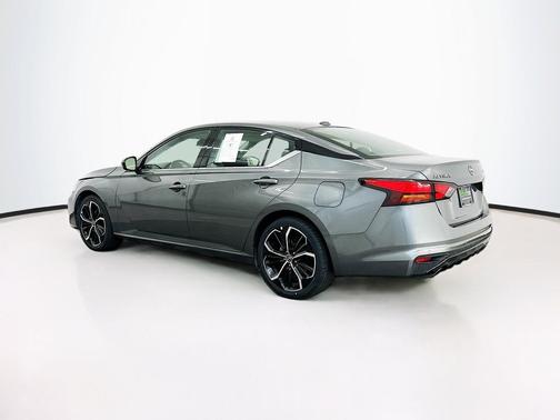 Gun Metallic 2025 Nissan Altima SR FWD