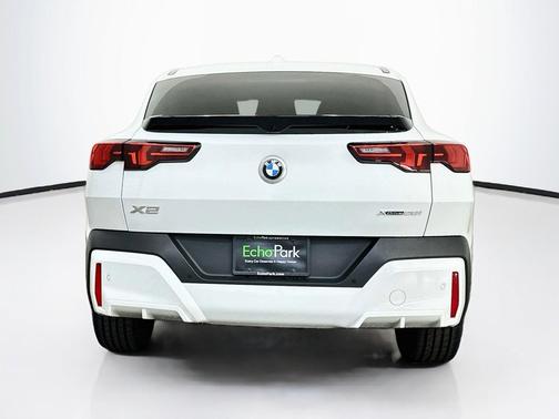 Alpine White 2025 BMW X2 xDrive28i
