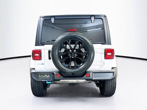 Bright White Clearcoat 2023 Jeep Wrangler 4xe Sahara