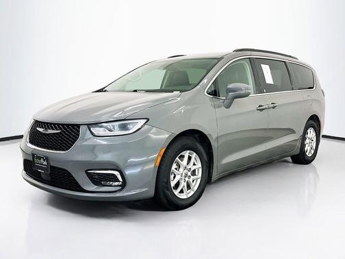 Ceramic Gray Clearcoat 2022 Chrysler Pacifica Touring L
