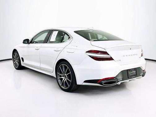 Uyuni White 2025 Genesis G70 2.5T AWD