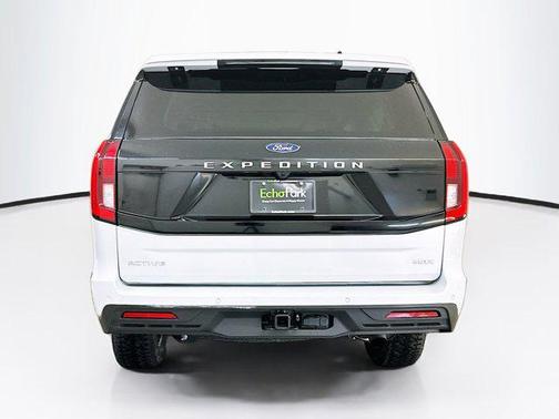 Space Silver Metallic 2025 Ford Expedition Max Active 4x4