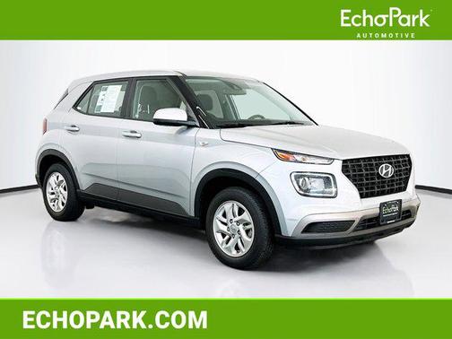 Stellar Silver 2021 Hyundai VENUE SE