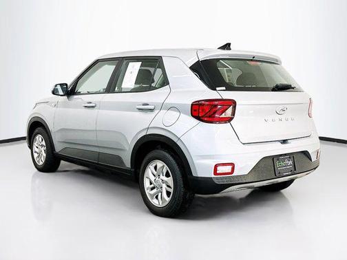 Stellar Silver 2021 Hyundai VENUE SE