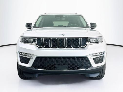 Silver Zynith 2022 Jeep Grand Cherokee 4xe Base