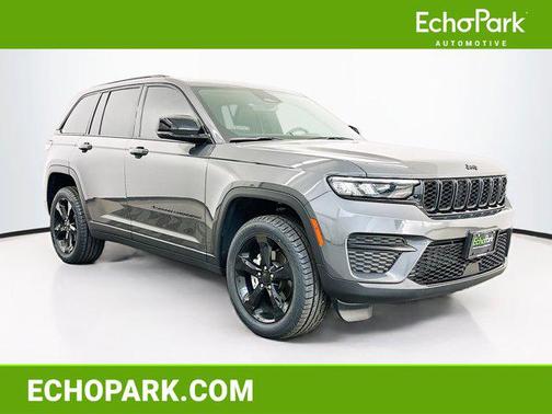 Baltic Gray Metallic Clearcoat 2024 Jeep Grand Cherokee Altitude