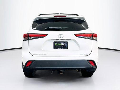 Blizzard Pearl 2020 Toyota Highlander XLE