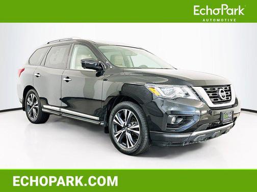 2017 Nissan Pathfinder Platinum