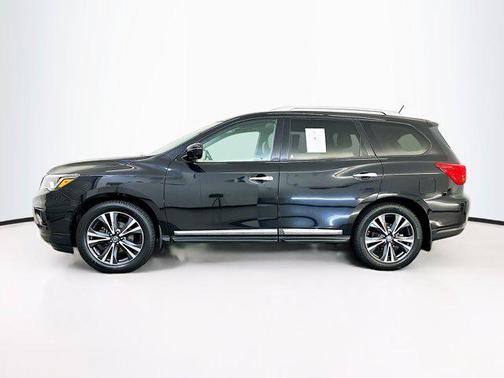 2017 Nissan Pathfinder Platinum