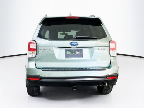 Jasmine Green Metallic 2018 Subaru Forester 2.5i Premium