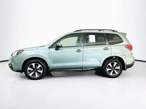 Jasmine Green Metallic 2018 Subaru Forester 2.5i Premium