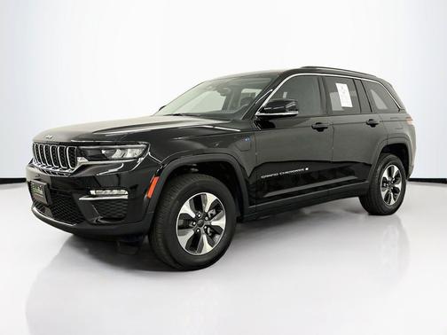 Diamond Black Crystal Pearlcoat 2022 Jeep Grand Cherokee 4xe Base