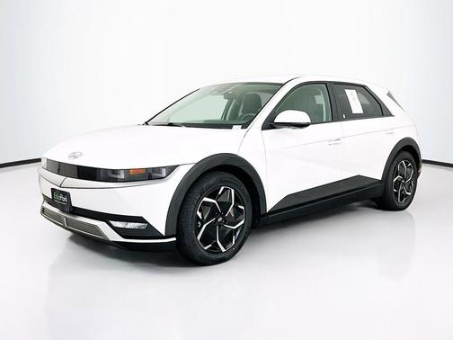 Atlas White 2024 Hyundai IONIQ 5 SE
