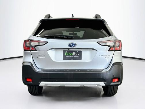 Ice Silver Metallic 2024 Subaru Outback Limited XT