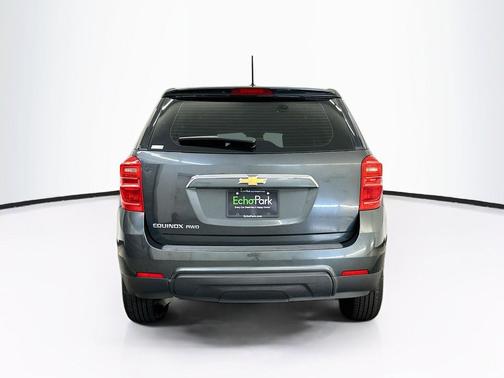 Nightfall Gray Metallic 2017 Chevrolet Equinox LS