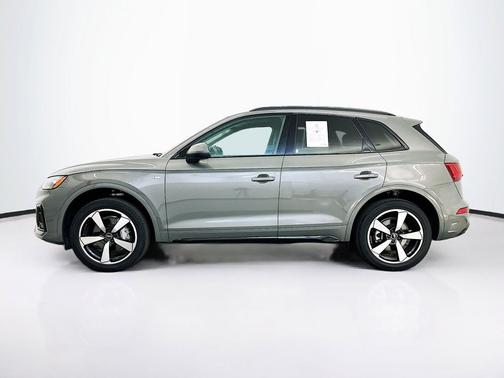 Chronos Gray Metallic 2023 Audi Q5 45 S line Premium Plus